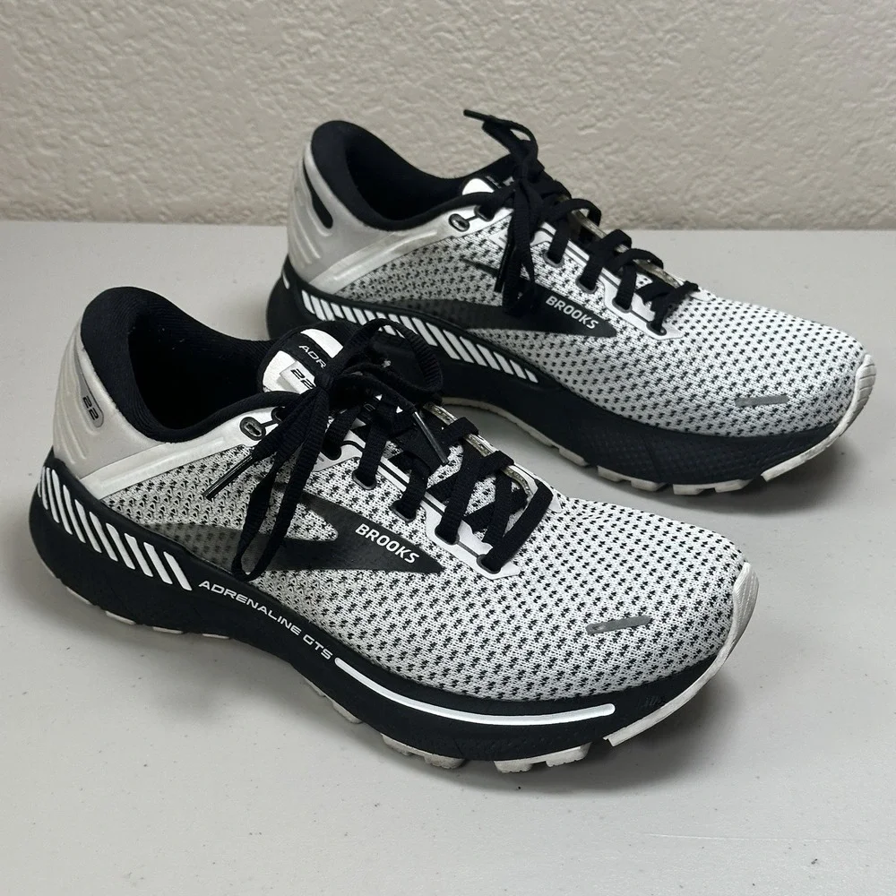 Brooks Adrenaline GTS 22 Womens Size 7.5 Running Shoes White Black 1203531B135 - Picture 1 of 16